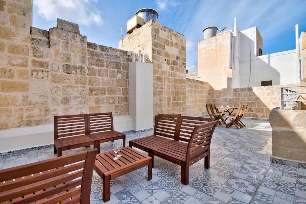 Vallettastay Old Lodge Apartment 1 Esterno foto