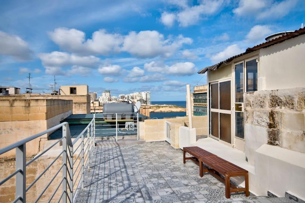 Vallettastay Old Lodge Apartment 1 Esterno foto