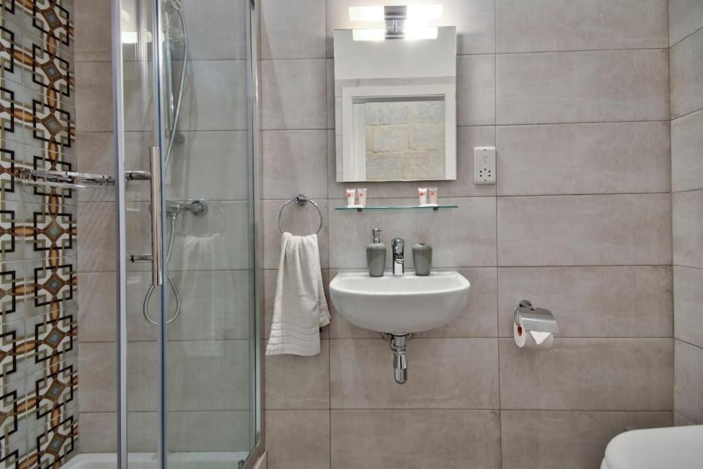 Vallettastay Old Lodge Apartment 1 Esterno foto